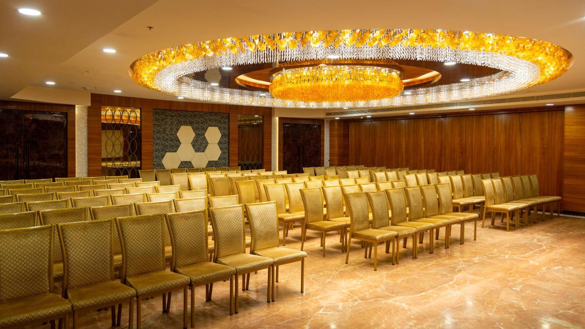 Hotel Park Elanza Csennai Kültér fotó